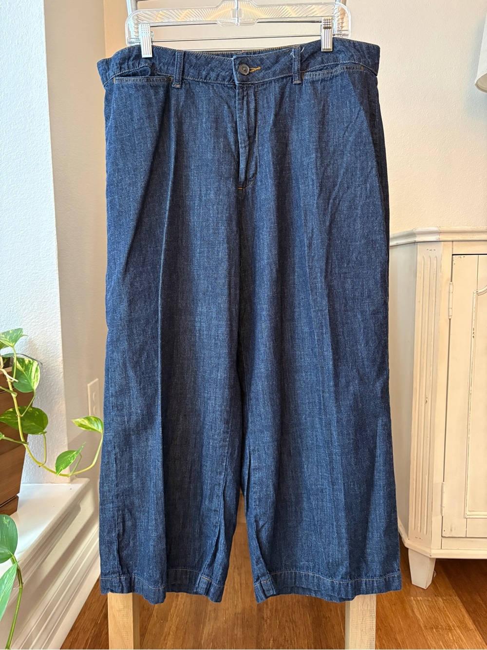100% Cotton Liz Claiborne Women’s Relaxed Wide-Leg Jeans Sz 16